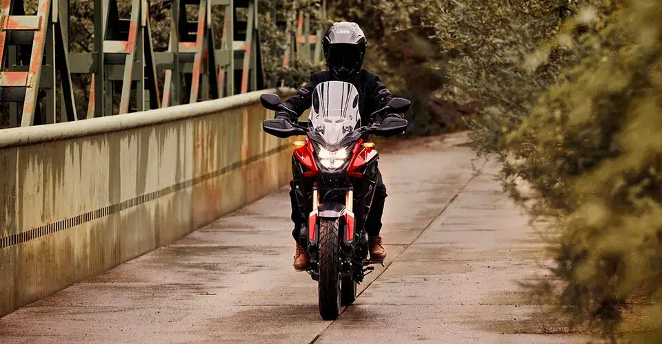 adventure-CB500X-uso-04