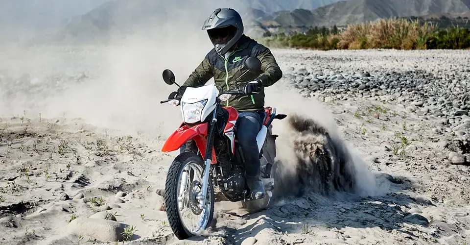 ciudad-XR190L-uso-01